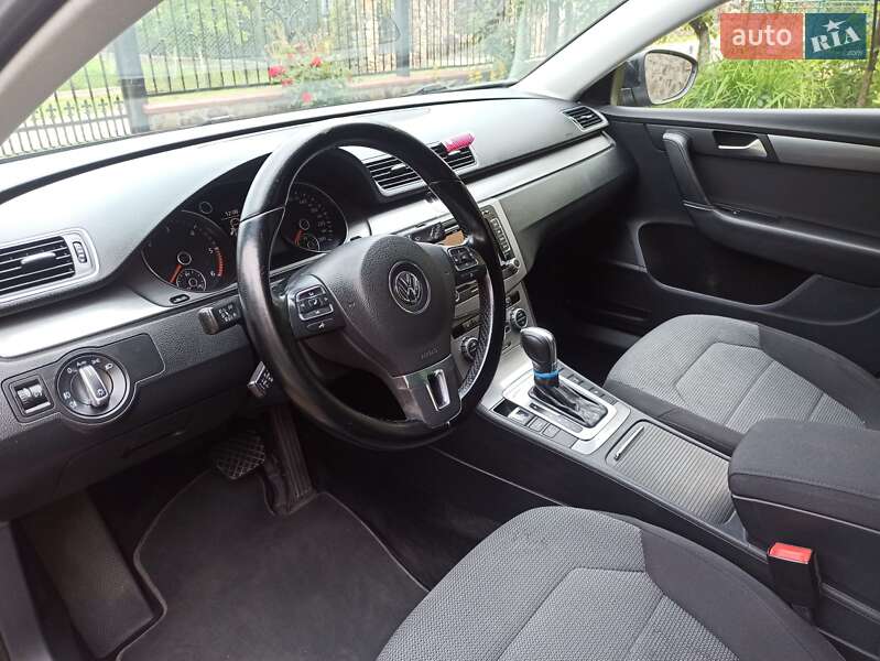 Универсал Volkswagen Passat 2014 в Каменке-Бугской