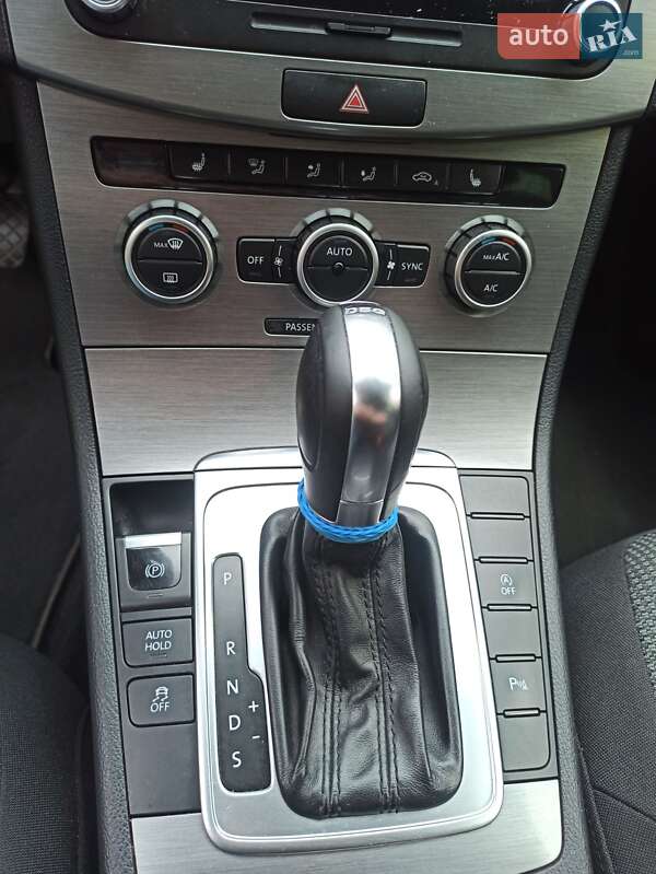 Универсал Volkswagen Passat 2014 в Каменке-Бугской