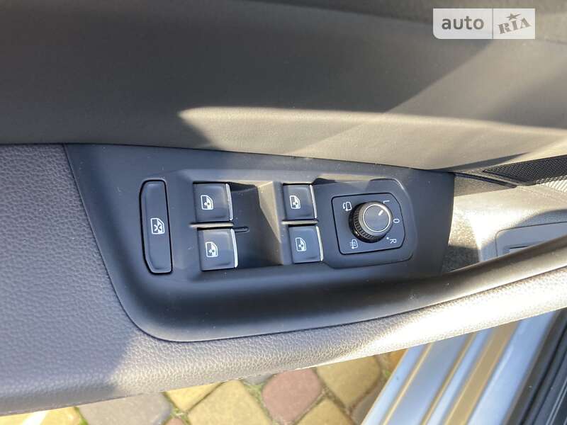 Универсал Volkswagen Passat 2019 в Луцке