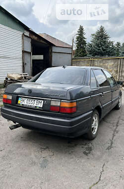 Седан Volkswagen Passat 1989 в 