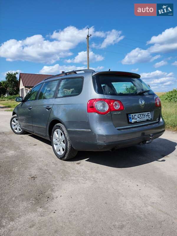 Універсал Volkswagen Passat 2005 в Луцьку