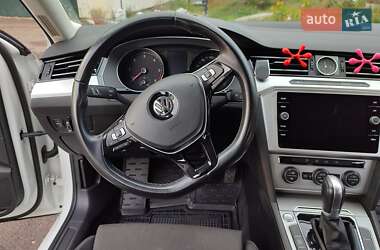 Универсал Volkswagen Passat 2017 в 