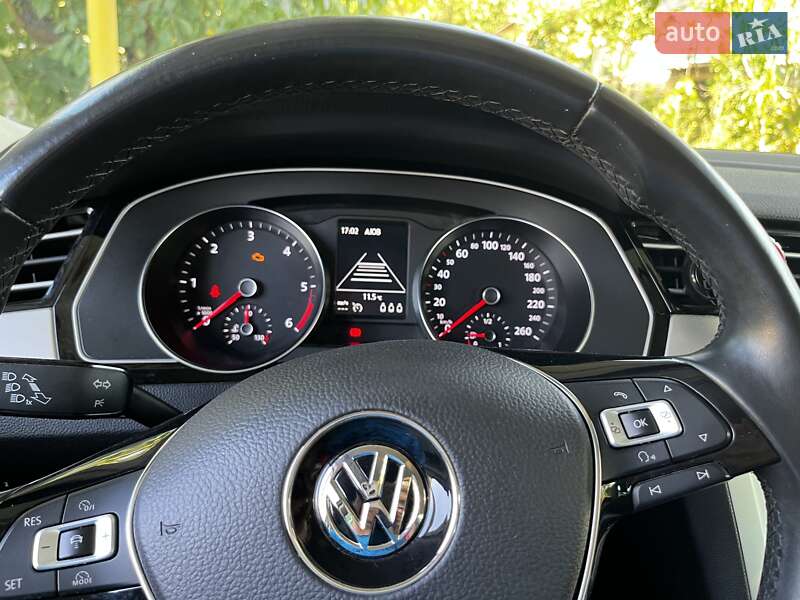 Универсал Volkswagen Passat 2015 в Кривом Роге