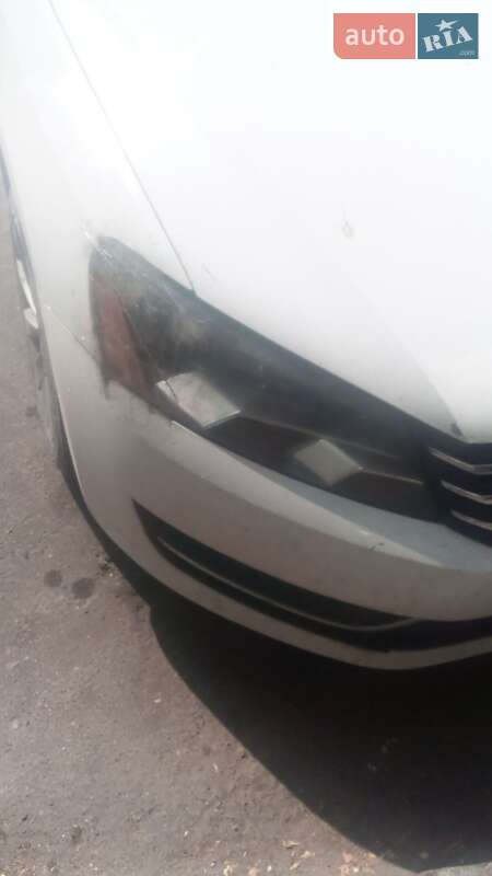 Седан Volkswagen Passat 2012 в Миколаєві
