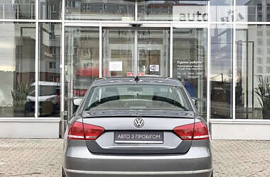 Седан Volkswagen Passat 2013 в 