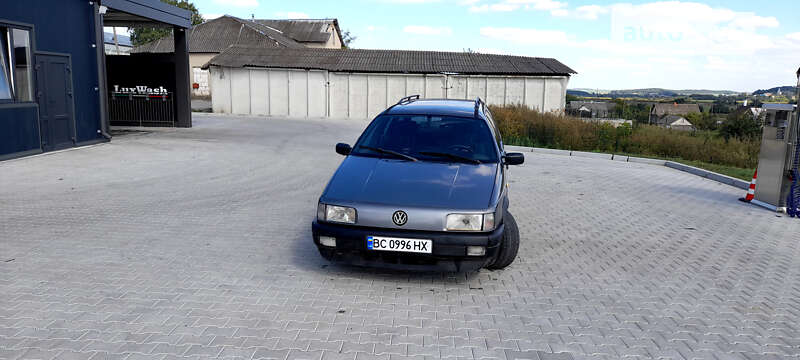 Volkswagen Passat 1990