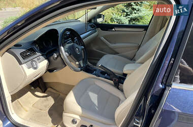 Седан Volkswagen Passat 2015 в 