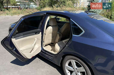 Седан Volkswagen Passat 2015 в 