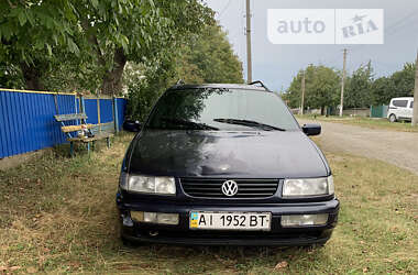 Универсал Volkswagen Passat 1994 в Каменец-Подольском