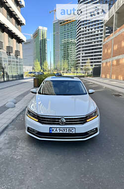 Седан Volkswagen Passat 2016 в 