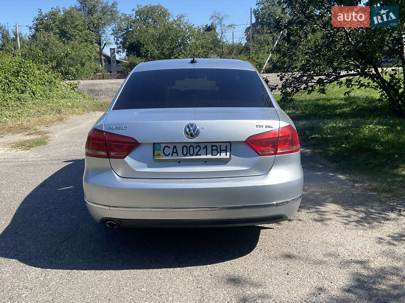 Седан Volkswagen Passat 2014 в Киеве