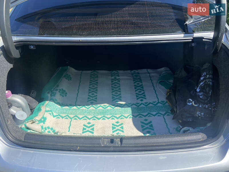 Седан Volkswagen Passat 2014 в Киеве