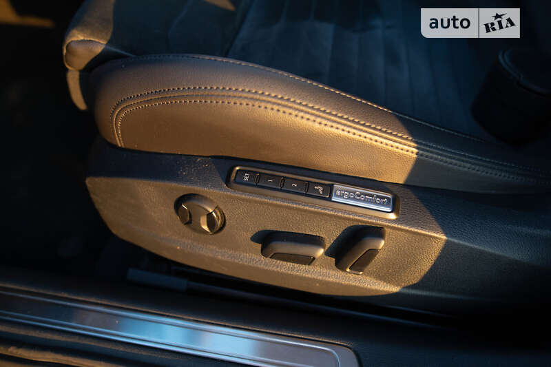 Седан Volkswagen Passat 2017 в Львове