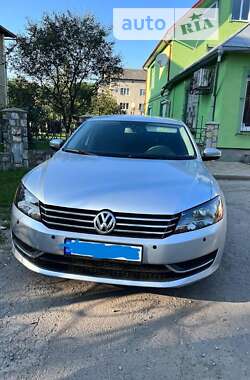 Седан Volkswagen Passat 2013 в Надвірній