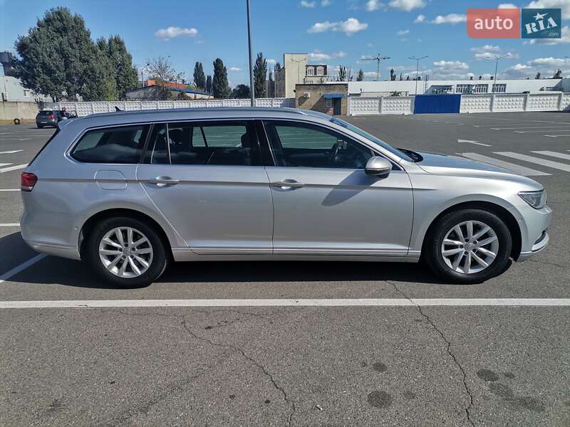 Універсал Volkswagen Passat 2015 в Києві