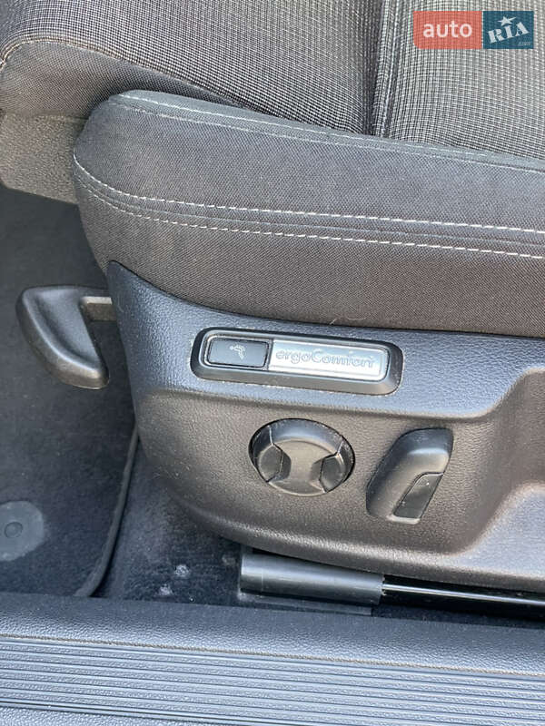 Универсал Volkswagen Passat 2016 в Львове