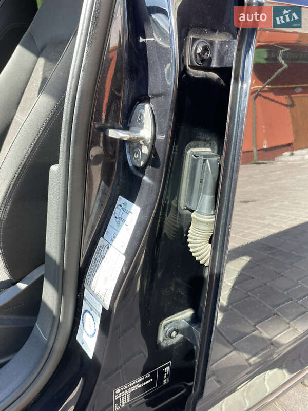 Универсал Volkswagen Passat 2016 в Львове