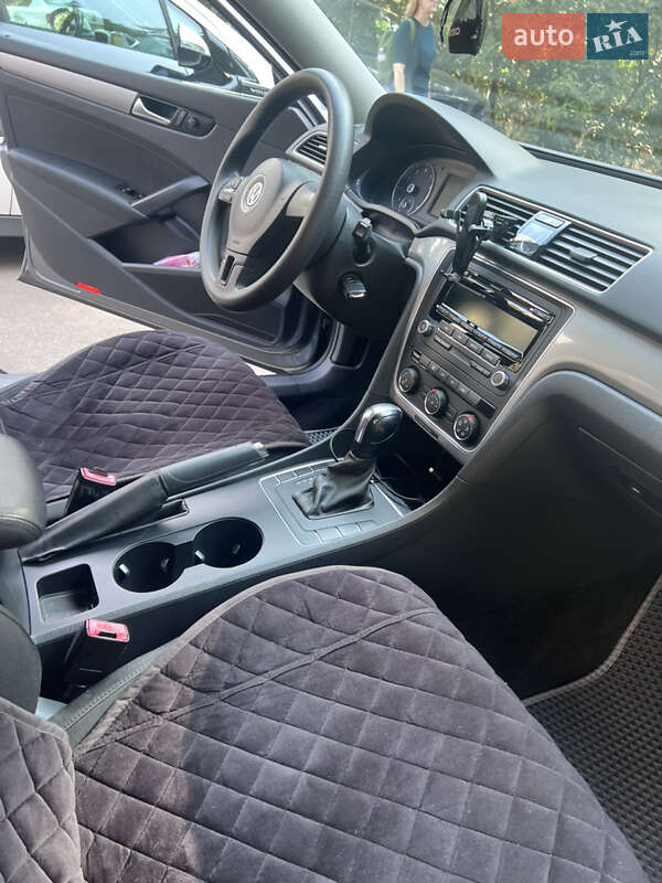 Седан Volkswagen Passat 2013 в Броварах