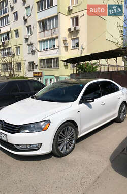 Седан Volkswagen Passat 2015 в 