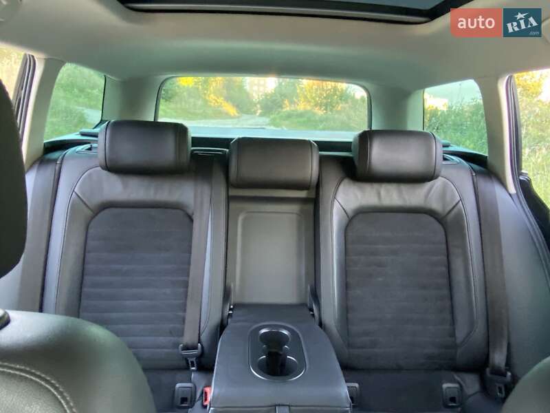 Універсал Volkswagen Passat 2015 в Львові