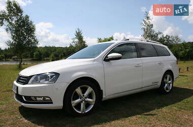 Универсал Volkswagen Passat 2011 в 