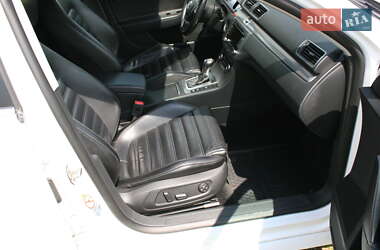 Универсал Volkswagen Passat 2011 в 