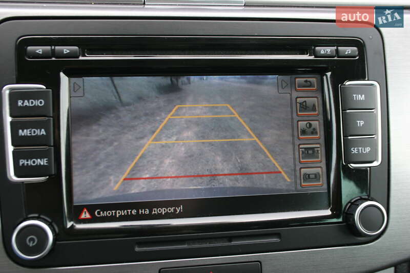 Универсал Volkswagen Passat 2011 в Черновцах