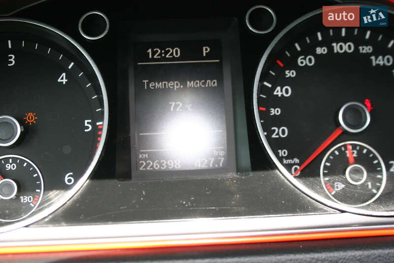 Универсал Volkswagen Passat 2011 в Черновцах