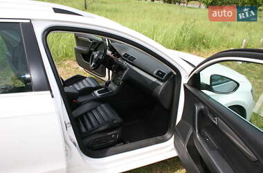 Универсал Volkswagen Passat 2011 в 