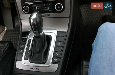 Универсал Volkswagen Passat 2011 в 