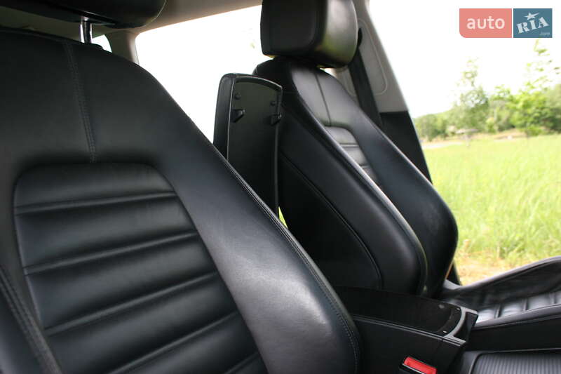 Универсал Volkswagen Passat 2011 в Черновцах