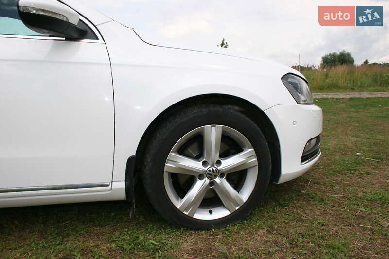 Универсал Volkswagen Passat 2011 в Черновцах