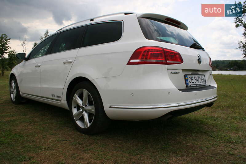 Универсал Volkswagen Passat 2011 в Черновцах