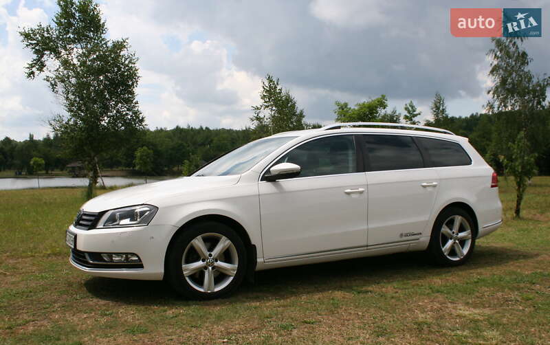 Универсал Volkswagen Passat 2011 в Черновцах