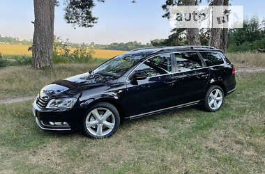 Универсал Volkswagen Passat 2014 в Ровно