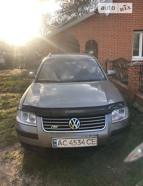 Универсал Volkswagen Passat 2003 в Нововолынске