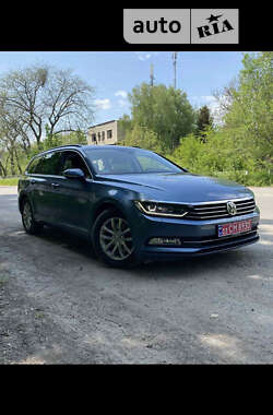 Універсал Volkswagen Passat 2017 в Дніпрі