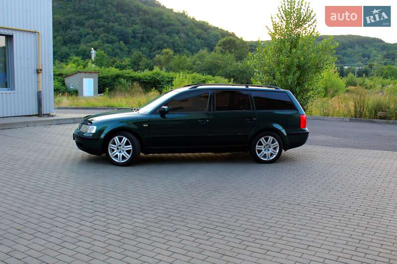 Універсал Volkswagen Passat 1998 в Мукачевому
