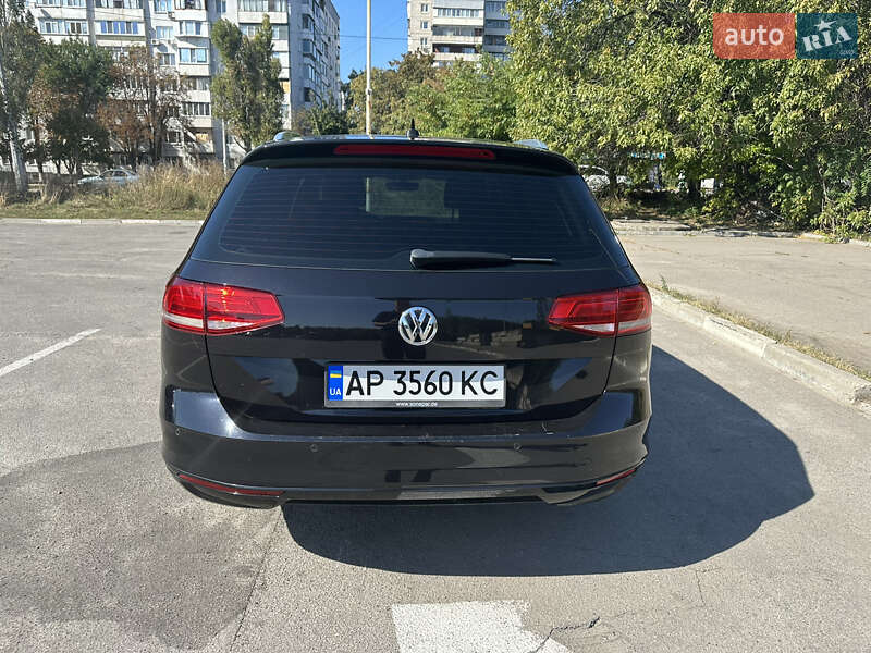 Універсал Volkswagen Passat 2017 в Запоріжжі