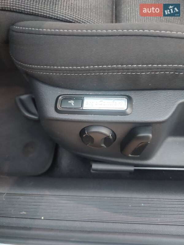 Универсал Volkswagen Passat 2016 в Тернополе