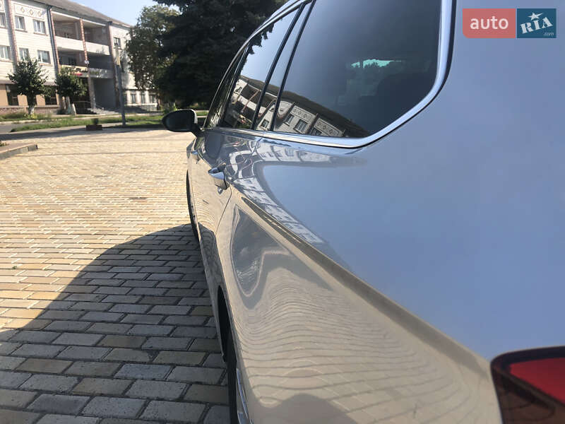 Универсал Volkswagen Passat 2017 в Мурованых Куриловцах