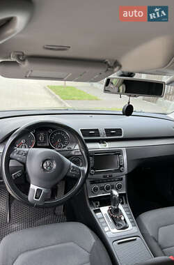 Седан Volkswagen Passat 2013 в 