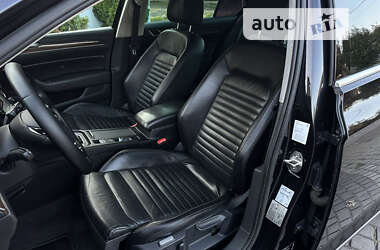 Седан Volkswagen Passat 2016 в 
