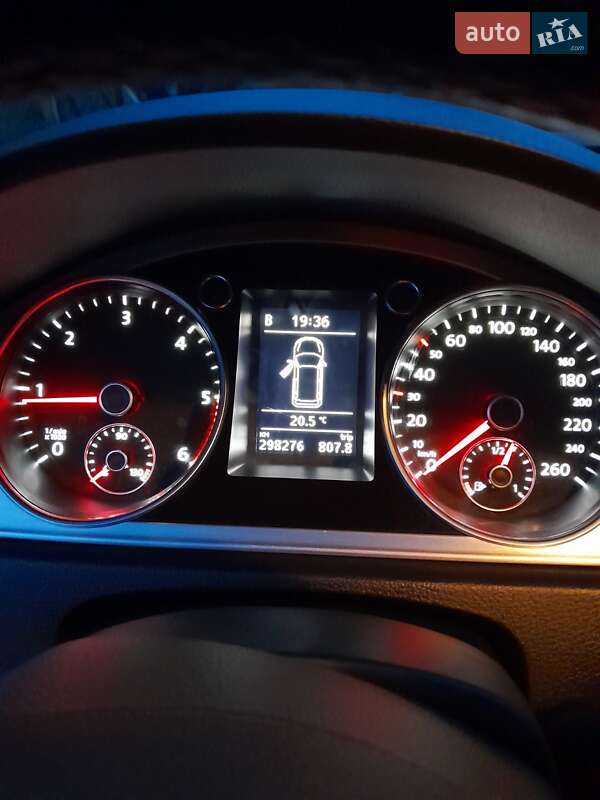 Універсал Volkswagen Passat 2011 в Дубровиці