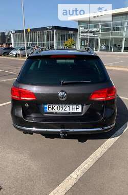 Универсал Volkswagen Passat 2011 в Березному