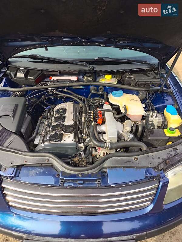 Седан Volkswagen Passat 1999 в Києві