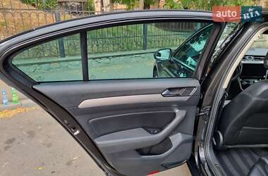Седан Volkswagen Passat 2018 в 