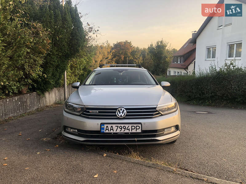Универсал Volkswagen Passat 2015 в Киеве