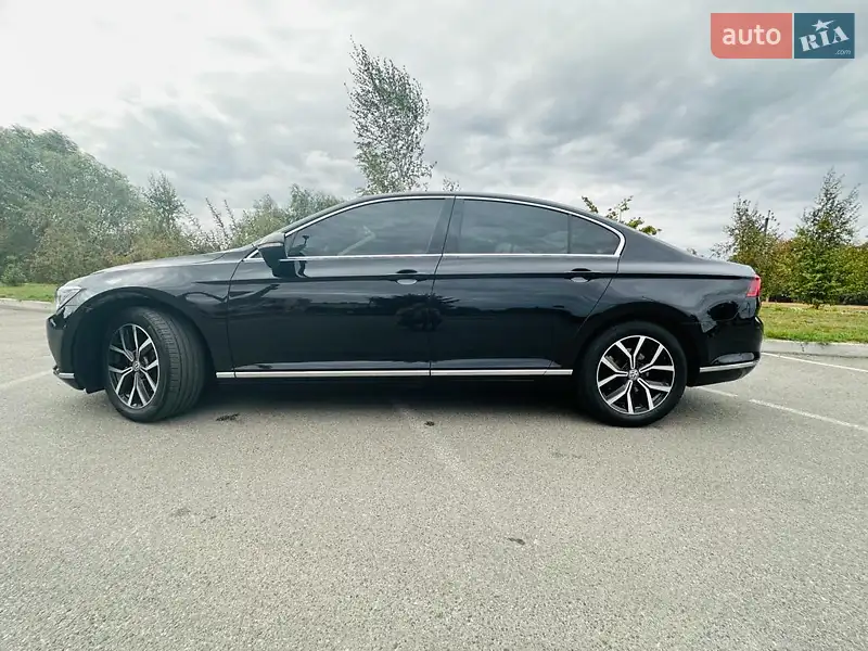 Volkswagen Passat 2019 VIN WVWZZZ3CZKE057746 фото оголошення 30 з 82