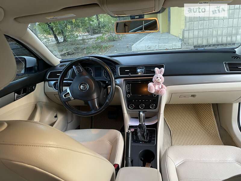 Седан Volkswagen Passat 2015 в Киеве